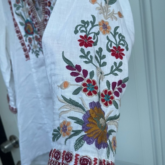 Johnny Was White Tunic with Colorful Embroidery - Picture 6 of 8